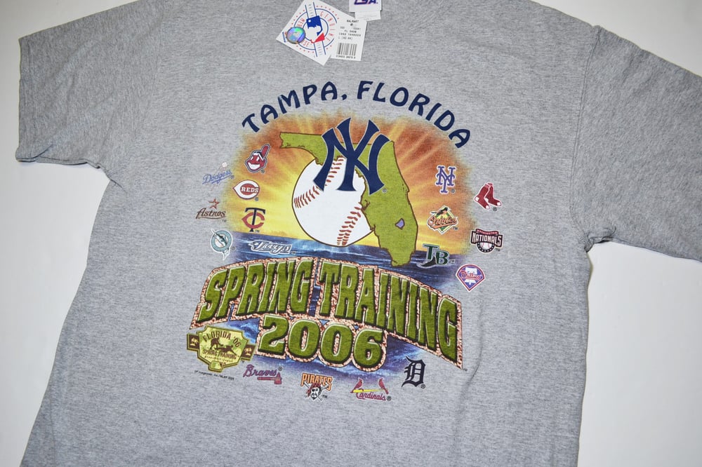 Image of Vintage 2006 New York Yankees Spring Training Tampa Florida T-Shirt Sz.L