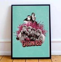 Image 1 of Collage Los Goonies 