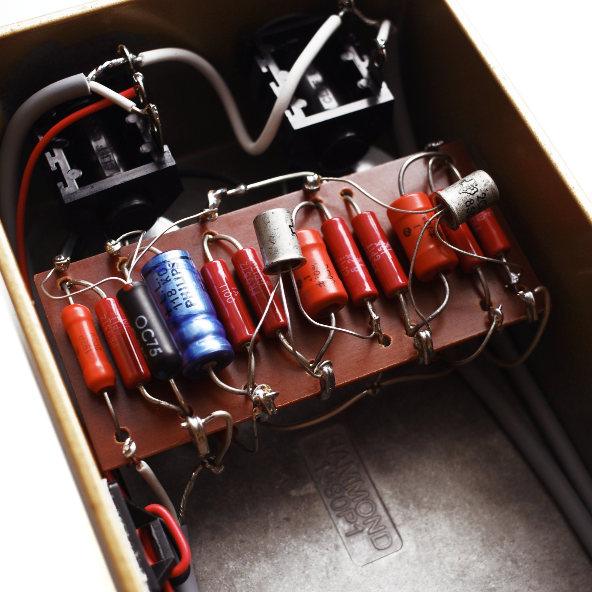 MKI Supreme - Tonebender MK1 germanium fuzz | blue colander MKI Supreme - Tonebender MK1 germanium fuzz | blue colander