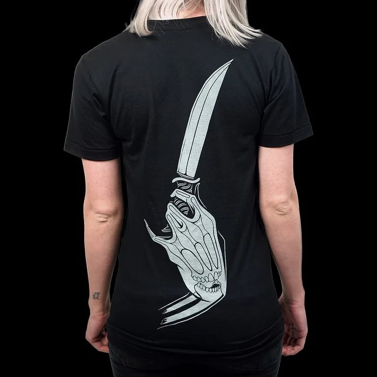 FLOWER AND KNIFE Image 3