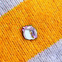Image 2 of Fitboy  -  Pin's