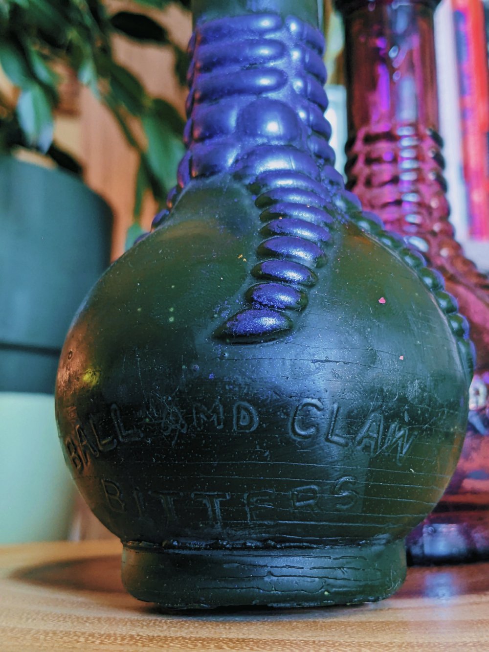 Image of Dragon Claw Potion Bottle 