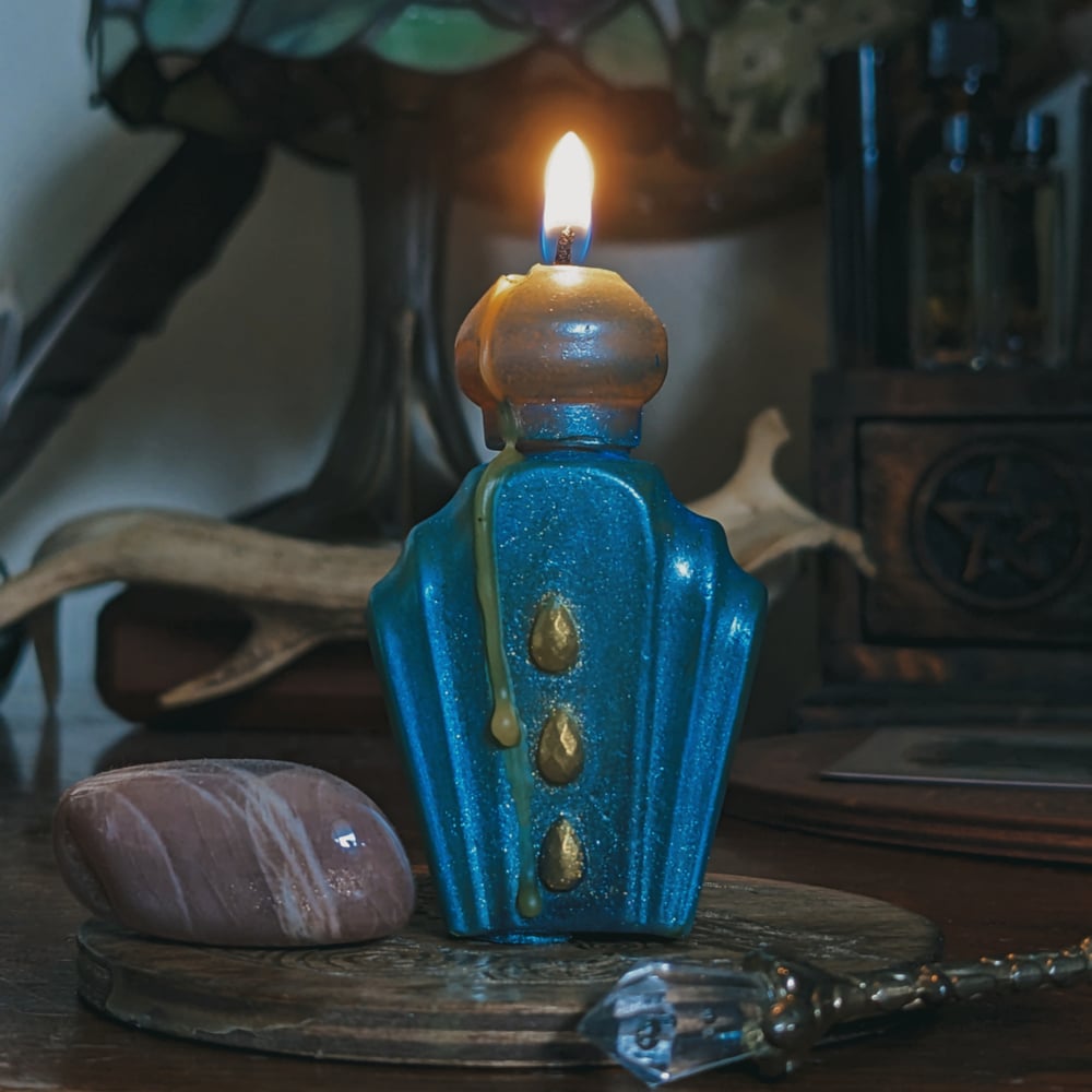 Image of Tear Catcher Candle 