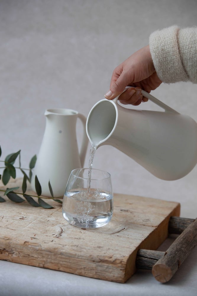 Image of Liten karaffel med prikker