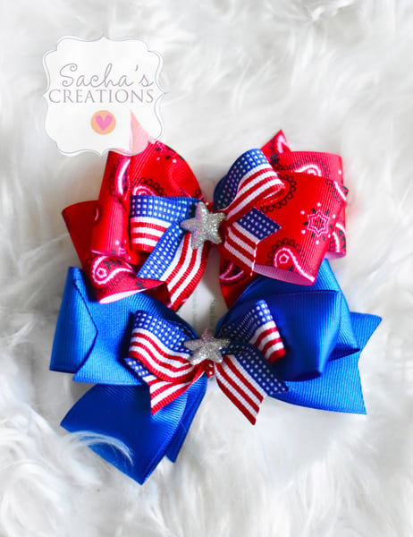 Image of Set of Two Stars and Stripes Bows