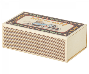 Image of Hermano mayor en caja de cerillas