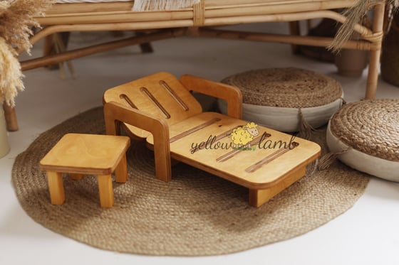 Image of « wooden sunbed with table in american oak - pre order »