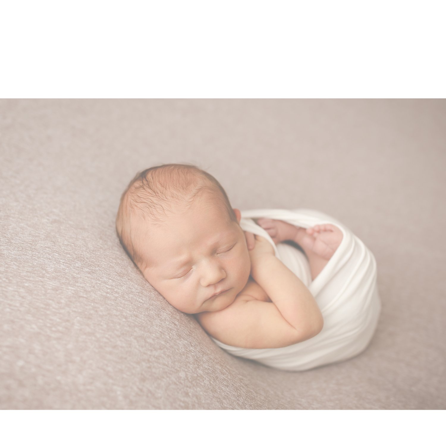 Image of Newborn Session Retainer