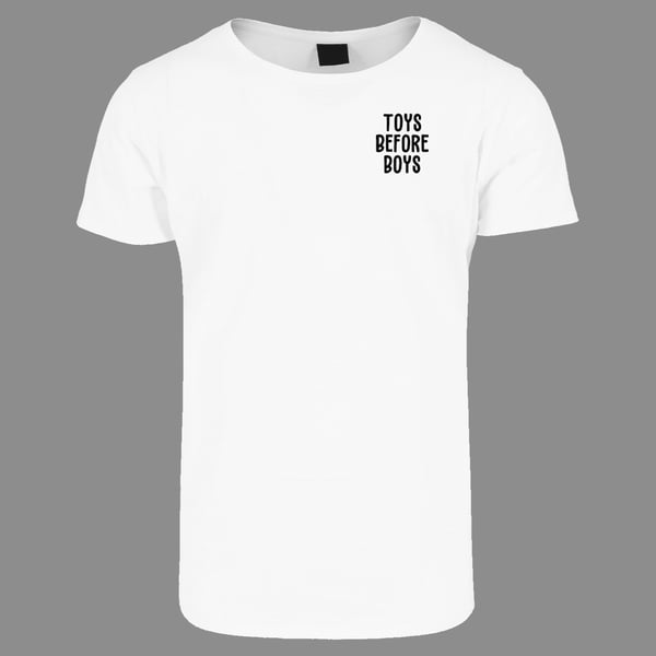 Image of "TOYS BEFORE BOYS" | T-Shirt | weiss | feminism | sexpositive | fuck the system | organic | fair