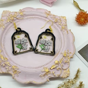 Image of The Window Earrings