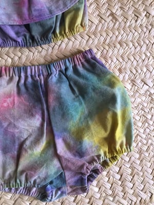 Image of Ice Dyed Ruffle Play Set - Wildflower 5-6 Years
