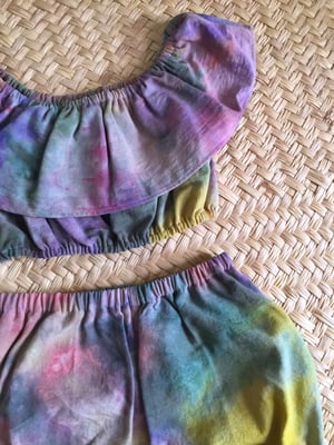 Image of Ice Dyed Ruffle Play Set - Wildflower 5-6 Years