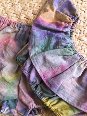 Image of Ice Dyed Ruffle Play Set - Wildflower 5-6 Years