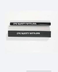 Liquid liner black