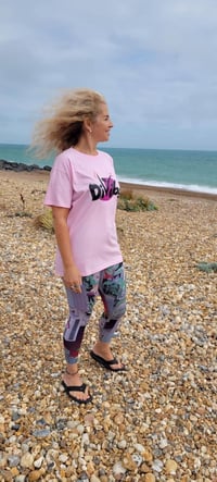 Pink unisex t-shirt