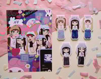 Image 1 of NEWJEANS BOOKMARKS + PRINT