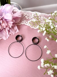 Image 2 of Simple Hoops (Black)