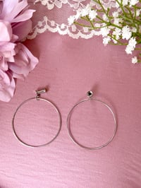 Image 1 of Simple Hoops (Silver)