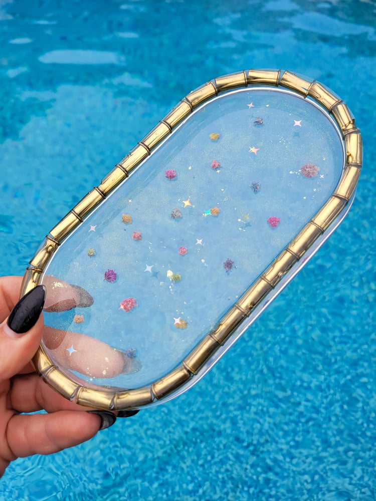 Image of Unicorn BB's Breath/ Bullet Pill Shaped Tray