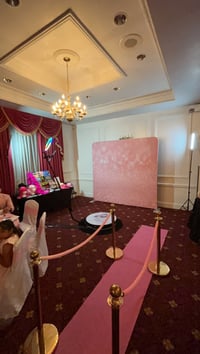 Image 4 of Majestic 360 (fits up to 4 people)