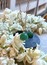 Image 2 of Mini graine de lotus jade néphrite 