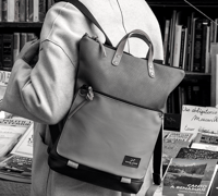 Image 3 of Mochila Book Holder impermeable gris estampado