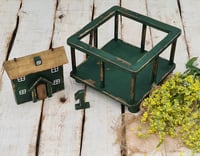 Image 1 of Wooden  set * green  bed