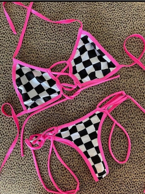 Image of Premade Hot Pink Checkered Set