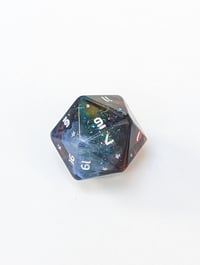 Image 2 of Dark Rainbow Mist Lucky Star 22mm D20 Single