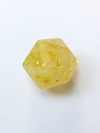 Image 2 of Lemon Blast Lucky Star 22mm D20 Single