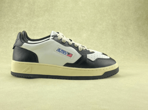 Image of Gym Classic bicolor white/black by Autry