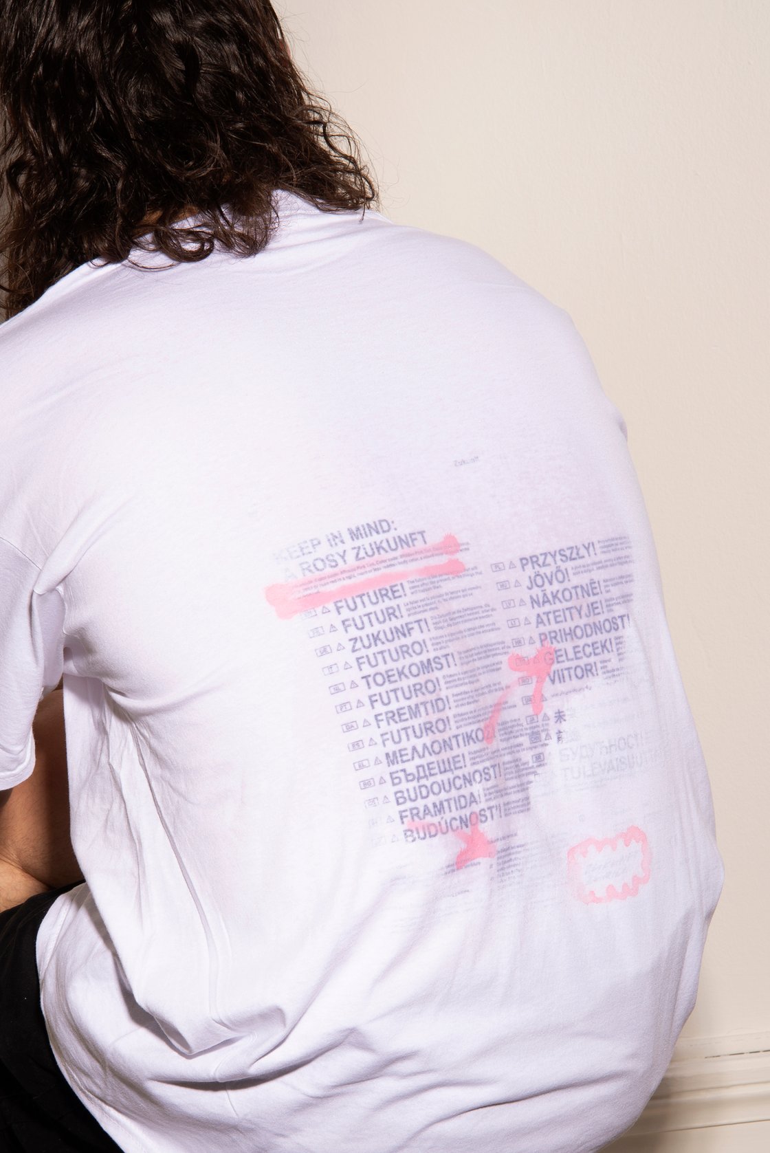 Image of by Zukunft - „a rosy Zukunft“- Airbrush Longsleeve