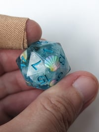 Image 5 of She Sells Seashells by the Seashore Standard D20 Single