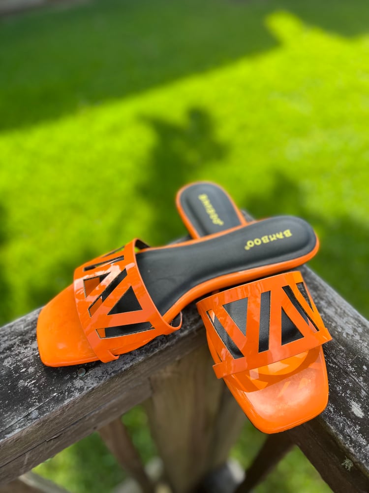 Image of V-day (Orange)