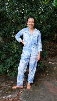 Image 1 of Pyjama femme - Toile de Jouy bleu roi