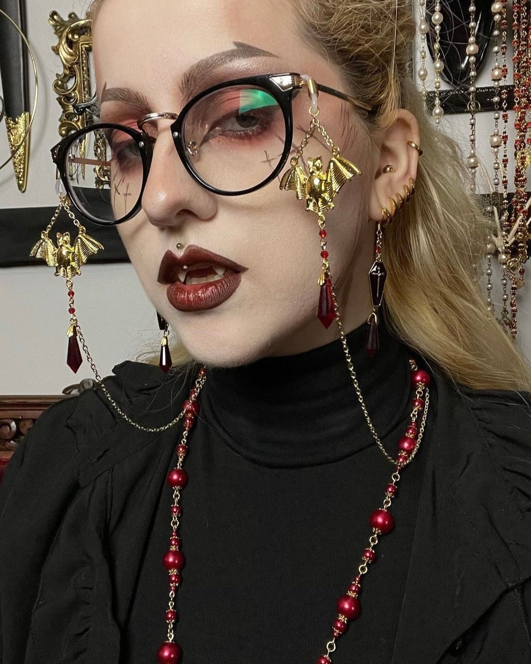 Goth hot sale glasses chain