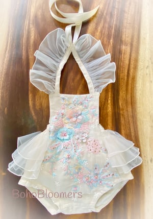 Image of Pastel Dreams in Blue