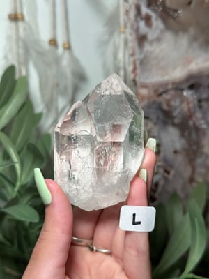 WATER CLEAR HIMALAYAN QUARTZ POINTS K-O