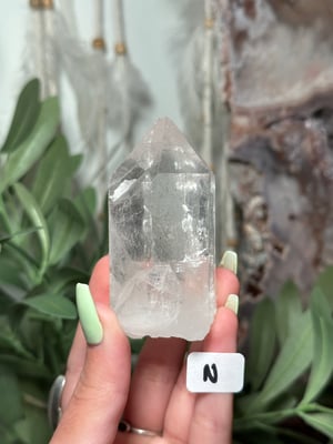 WATER CLEAR HIMALAYAN QUARTZ POINTS K-O