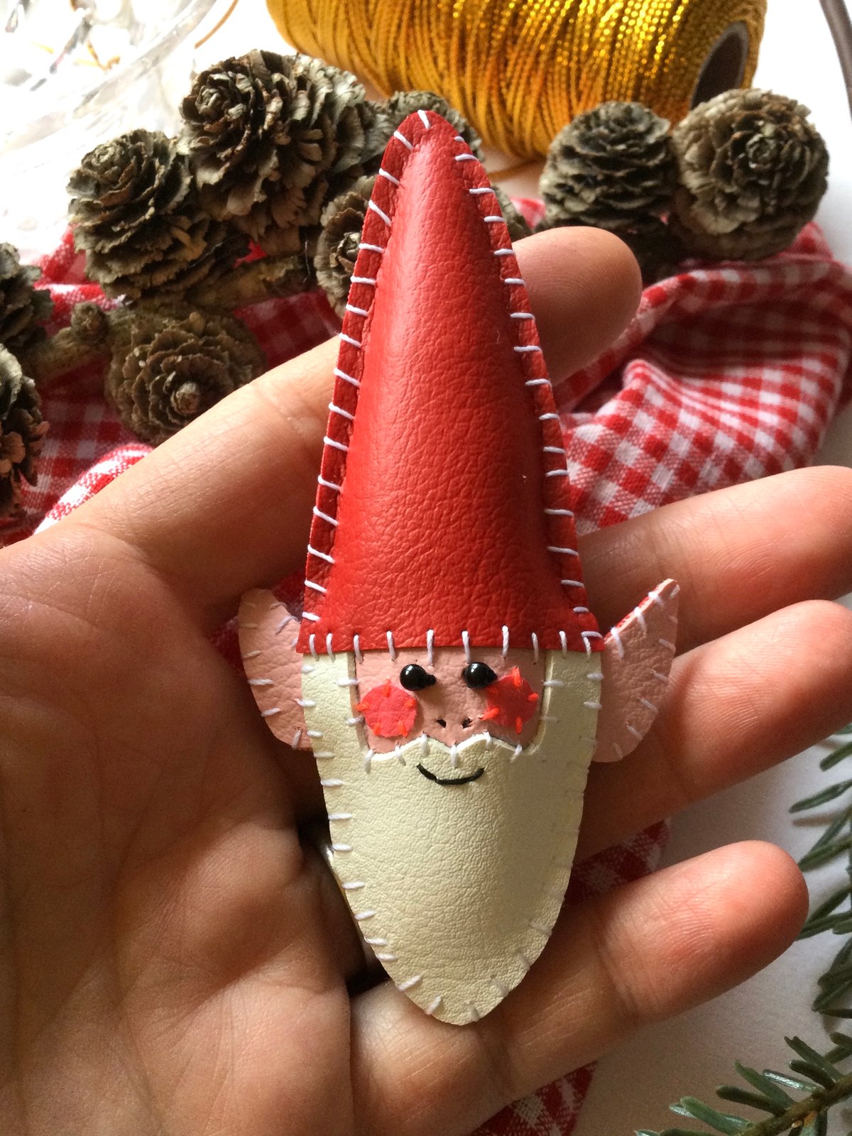 Image of Christmas Elf Decoration/Brooch