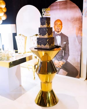 Image of Gold luxury cake stand 