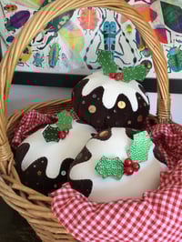 Image 3 of Velvet Christmas Pudding