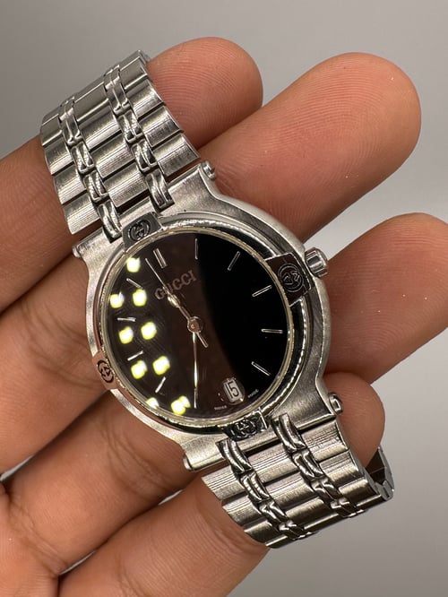 Image of Vintage 1994 Gucci Stainless Steel 9100M (Black Dial)