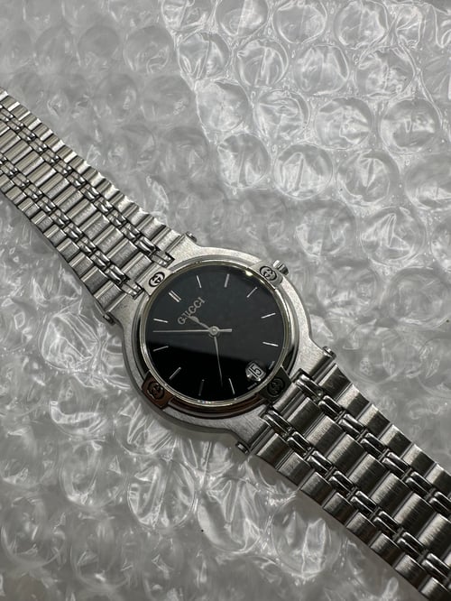 Image of Vintage 1994 Gucci Stainless Steel 9100M (Black Dial)