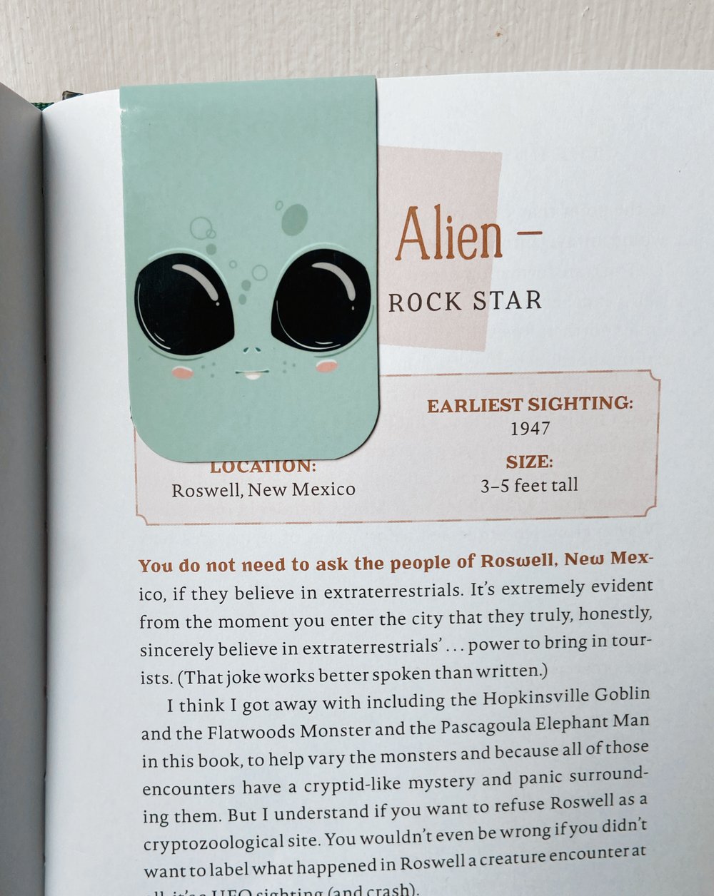 Alien Magnetic Bookmark