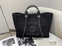 Image 5 of Pearl Tote