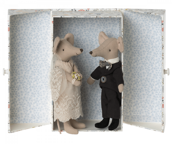 Image of Pareja de ratones de boda en caja