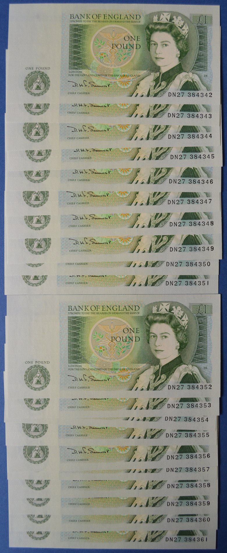 Image of BANK OF ENGLAND: 1981, 20 x CONSECUTIVE UNCIRCULATED RUN, SOMERSET £1 POUND
