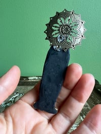 Image 4 of La Niña Negra