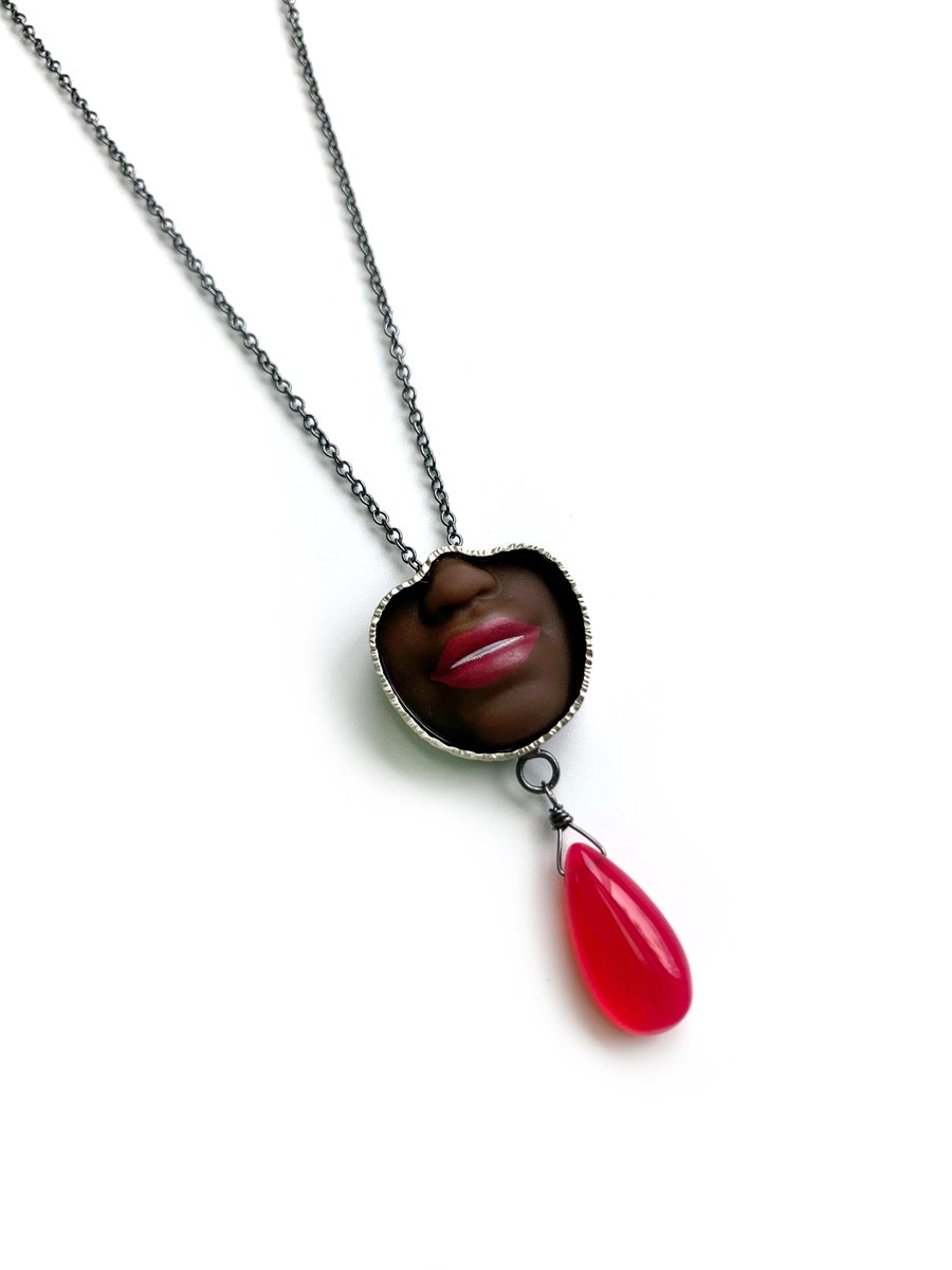 Image of Smile Pendant with Hot Pink Chalcedony - 2